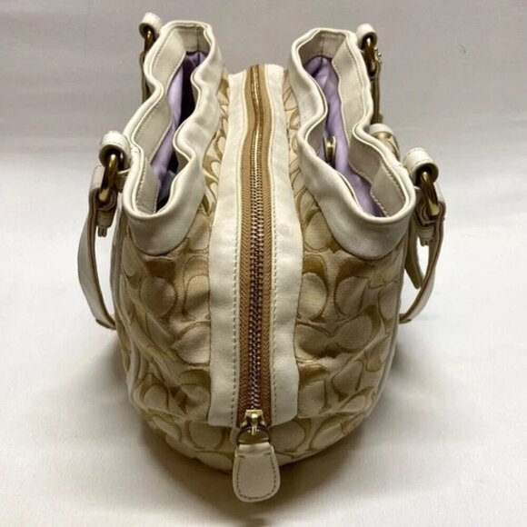Coach Cricket 13604 Cream Tan Signature Shoulder Bag Purse Leather Trim TurnLock - Picture 4 of 15